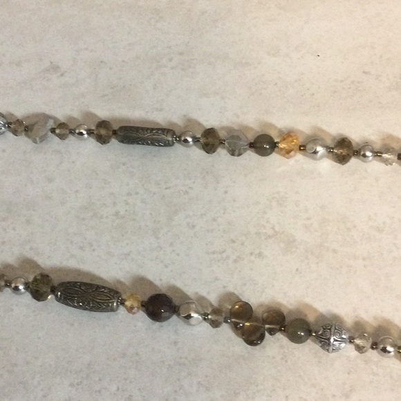 Multi-colored earth tone glass bead 21” necklace - Picture 4 of 8